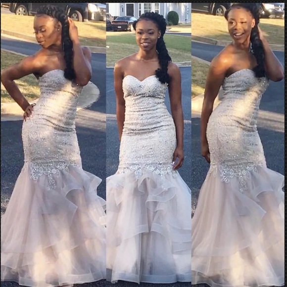 Coya Collection Formal Gown Size S-weddings, galas - Picture 1 of 1